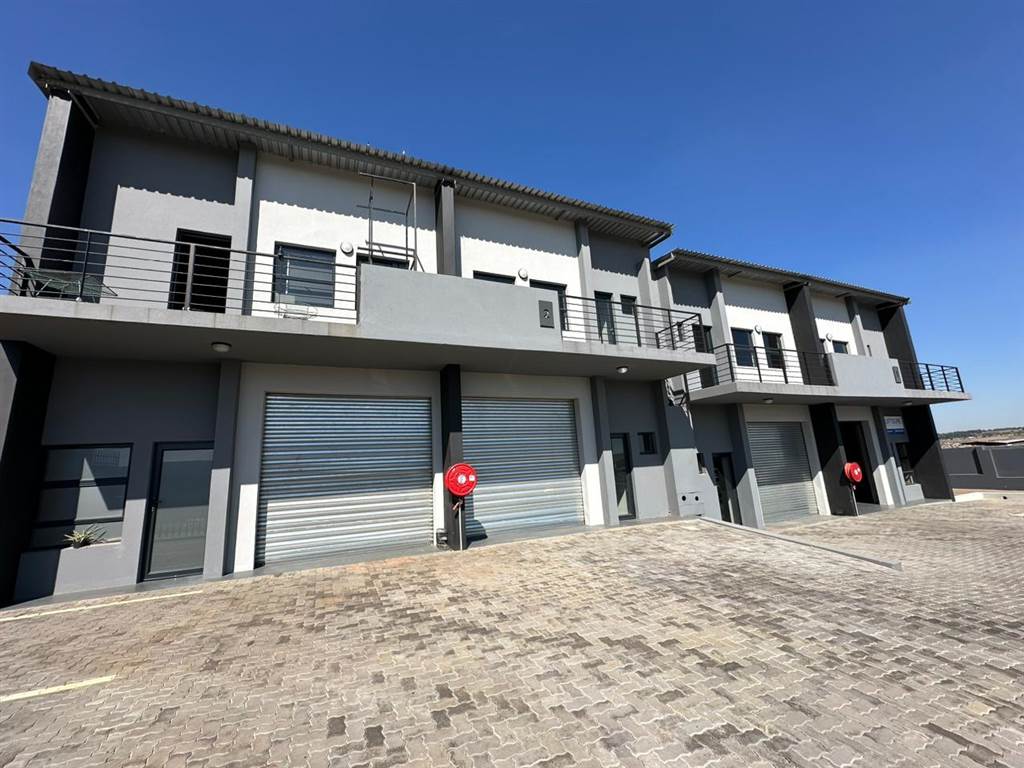 82  m² Industrial space in Clayville photo number 14