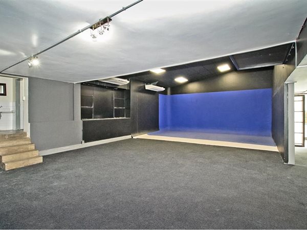 354  m² Commercial space in Braamfontein Werf