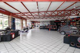 1821  m² Commercial space in Klerksdorp photo number 1