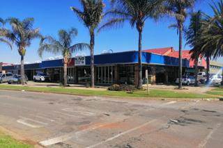 1821  m² Commercial space in Klerksdorp photo number 19