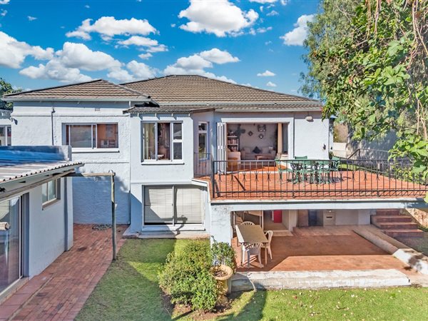 3 Bedroom House 3 Bedroom House