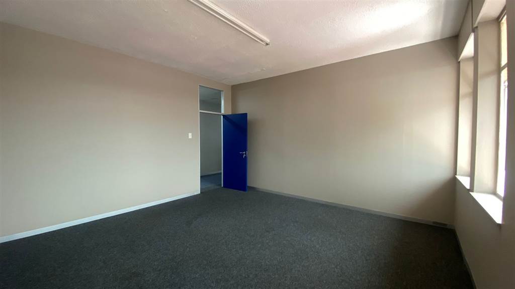 32  m² Commercial space in Arcadia photo number 10