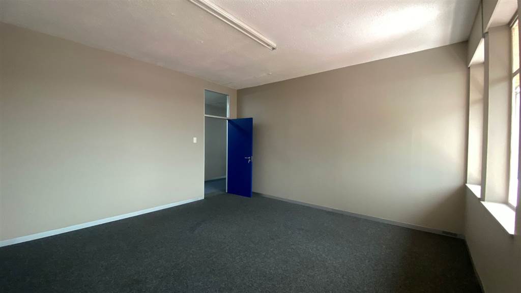 32  m² Commercial space in Arcadia photo number 12