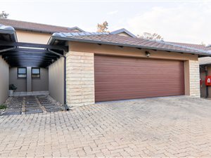 3 Bed Duplex in Candlewoods Estate