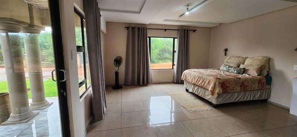 4 Bed House in Thabazimbi photo number 7