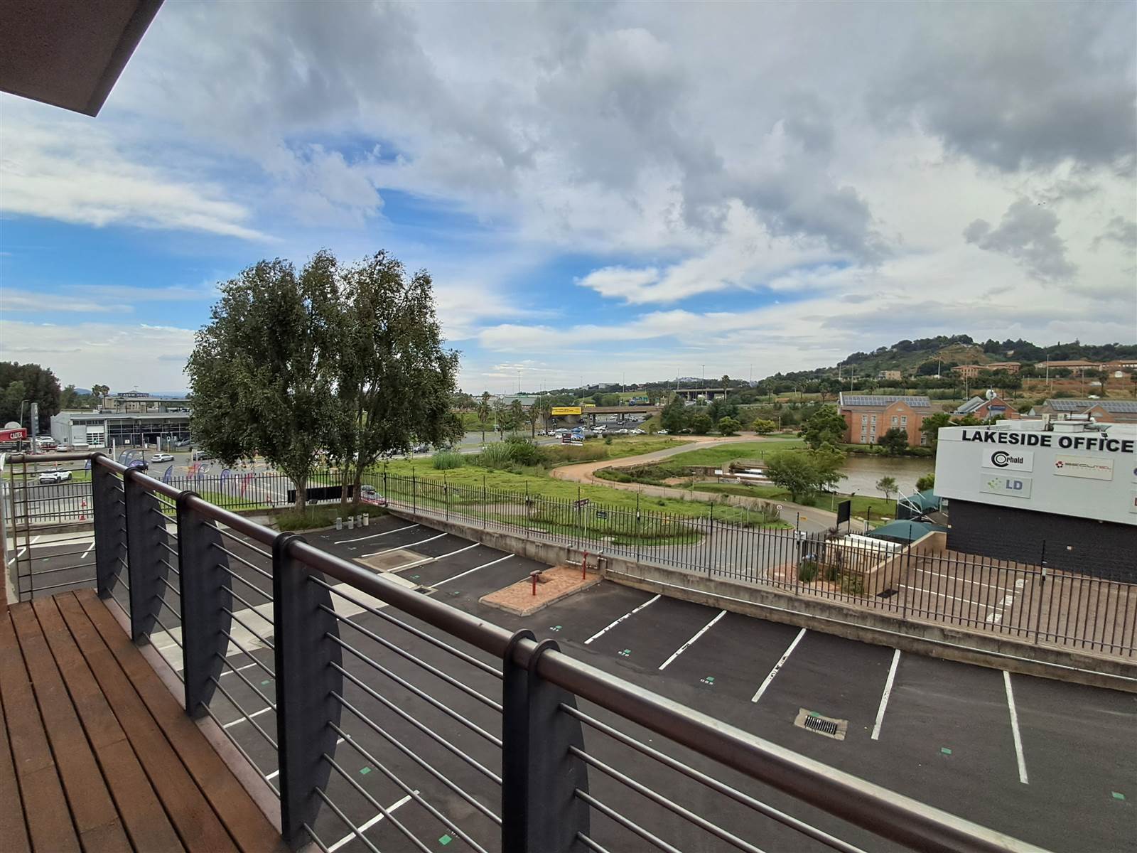 548  m² Commercial space in Constantia Kloof photo number 6