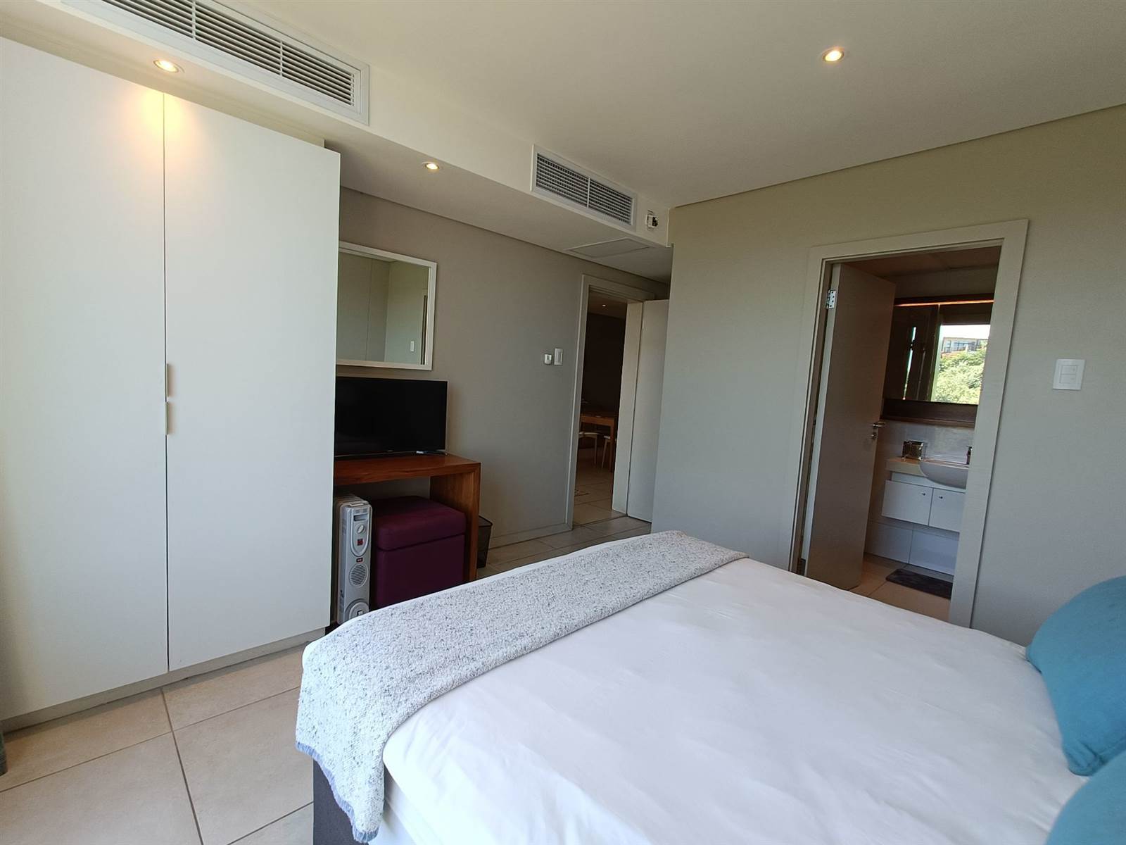 2 Bed Apartment in Zimbali Estate photo number 16