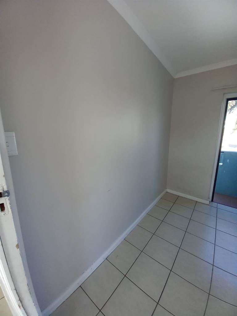 1 Bed Apartment in Maitland photo number 11