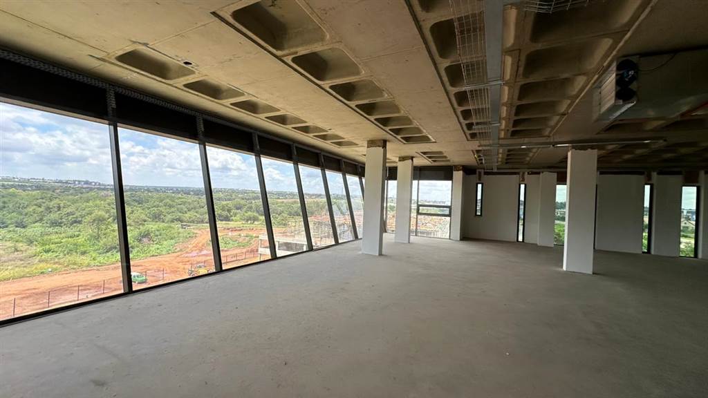 1652  m² Commercial space in Doringkloof photo number 8
