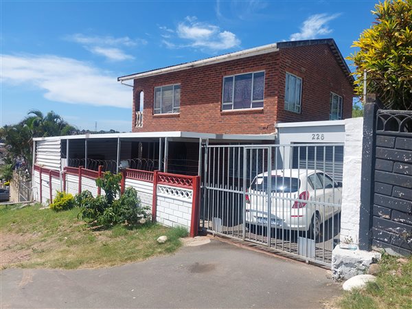 6 Bed House in Bayview