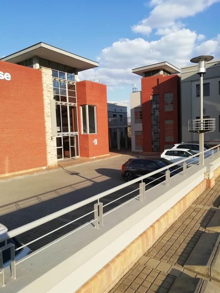 6630  m² Commercial space in Bryanston photo number 8