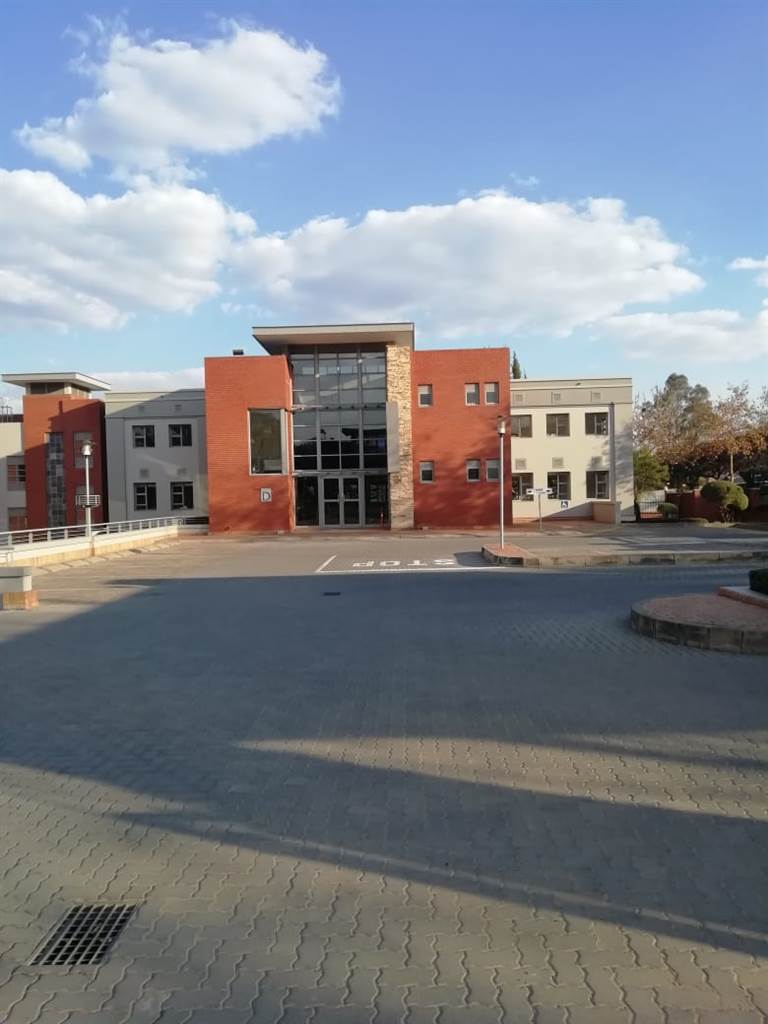 6630  m² Commercial space in Bryanston photo number 6