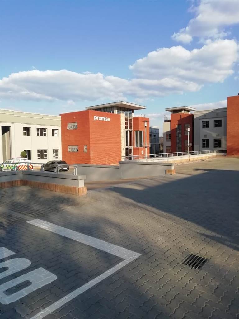 6630  m² Commercial space in Bryanston photo number 5