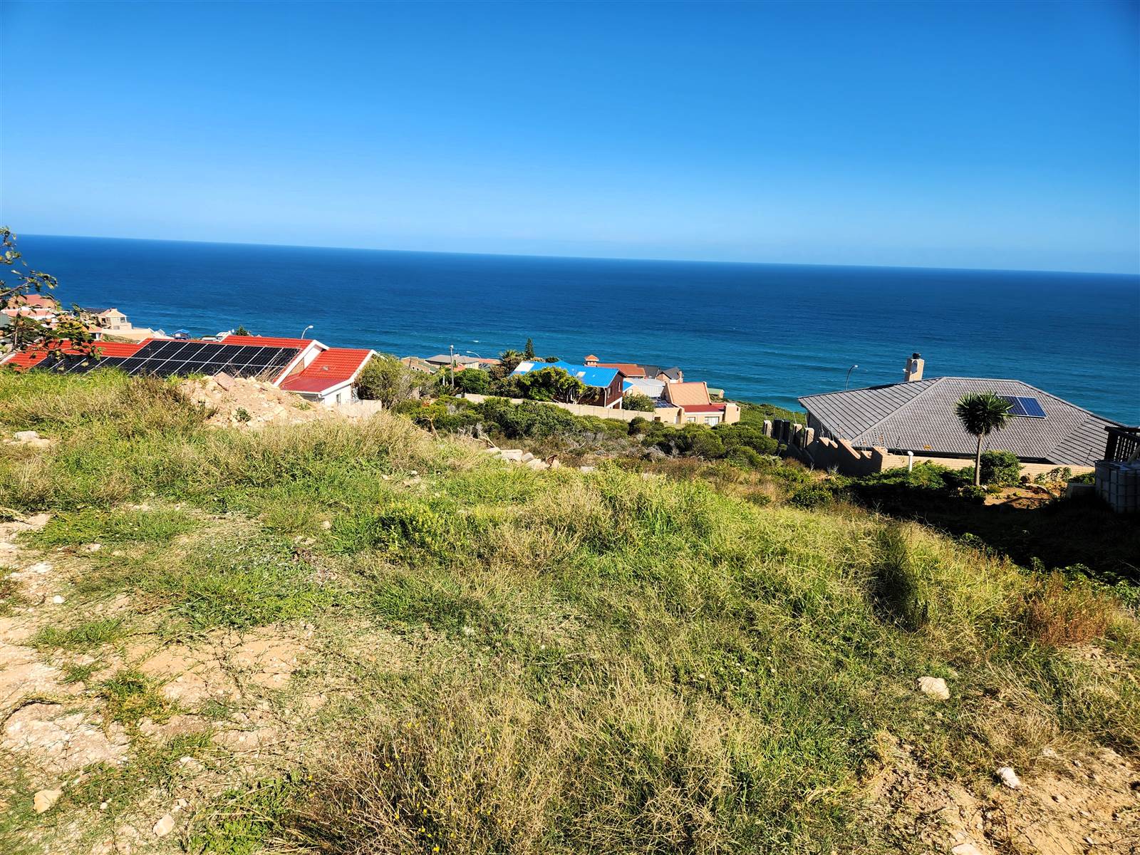 744 m² Land available in Dana Bay photo number 4