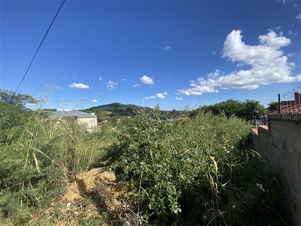 1 168 m² Land