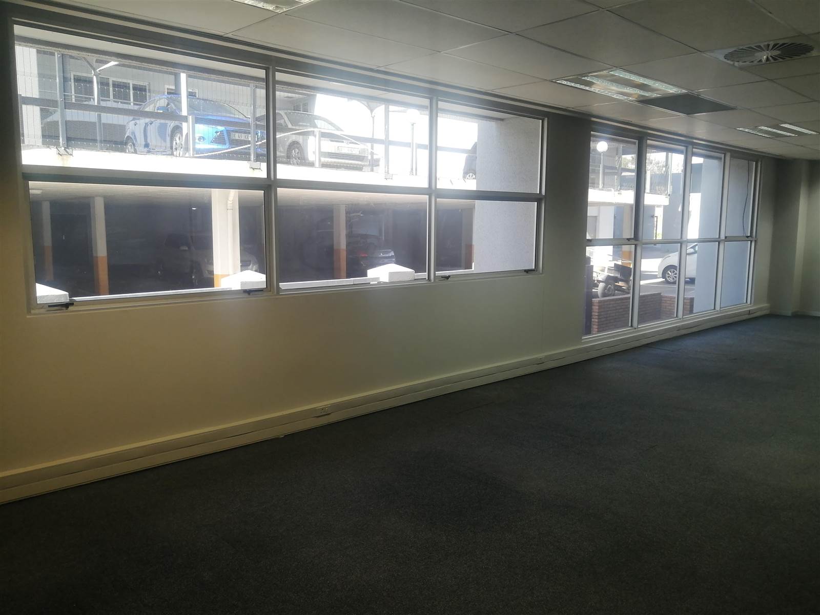 284  m² Commercial space in Bedfordview photo number 23