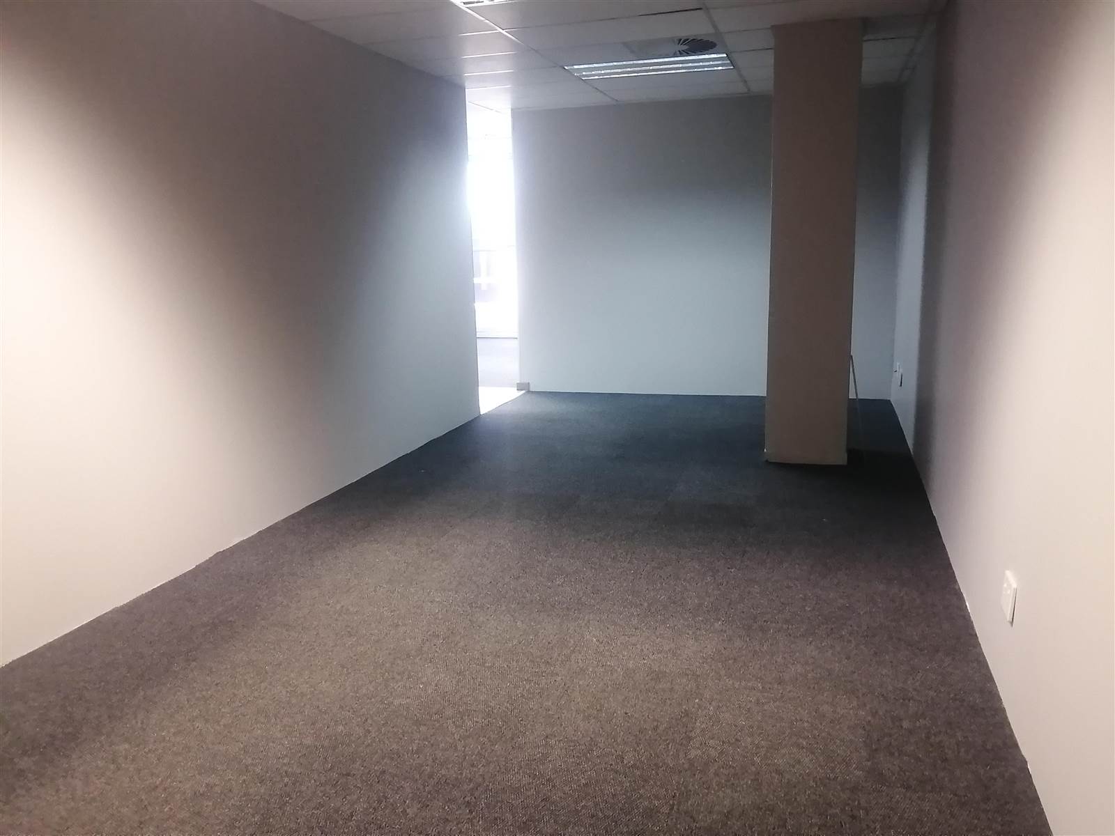 284  m² Commercial space in Bedfordview photo number 28