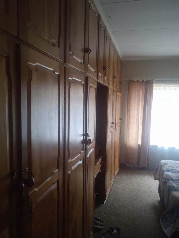 1 Bed Townhouse in Aliwal North photo number 3