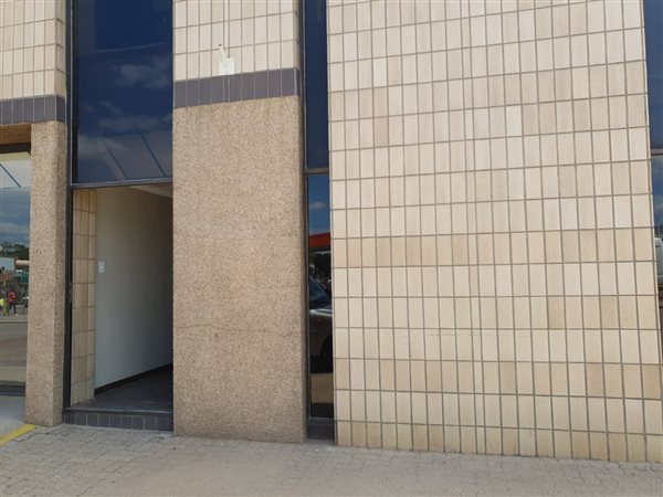 934 m² Commercial space 934 m² Commercial space