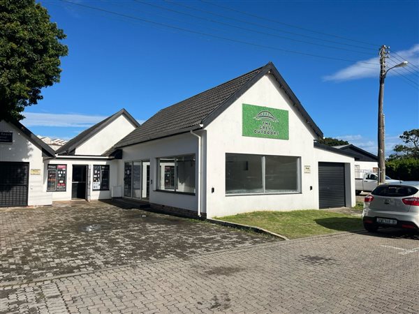 90  m² Commercial space