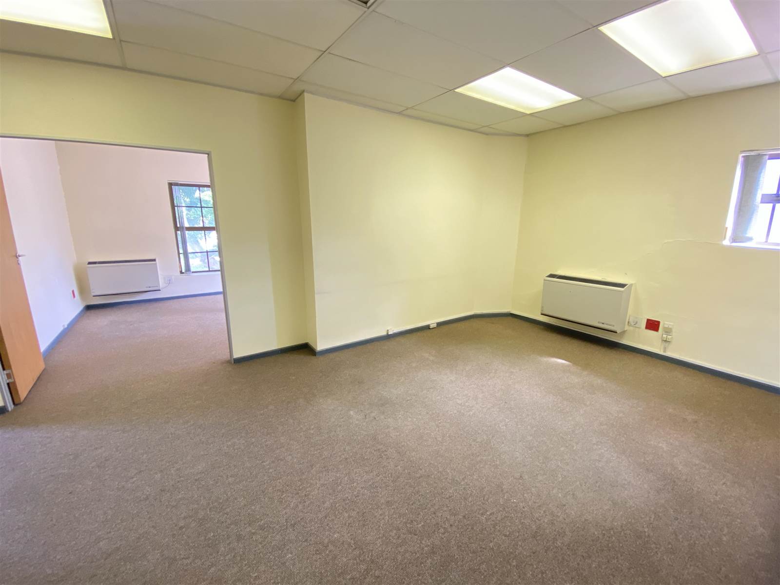 219  m² Commercial space in Tyger Valley photo number 21