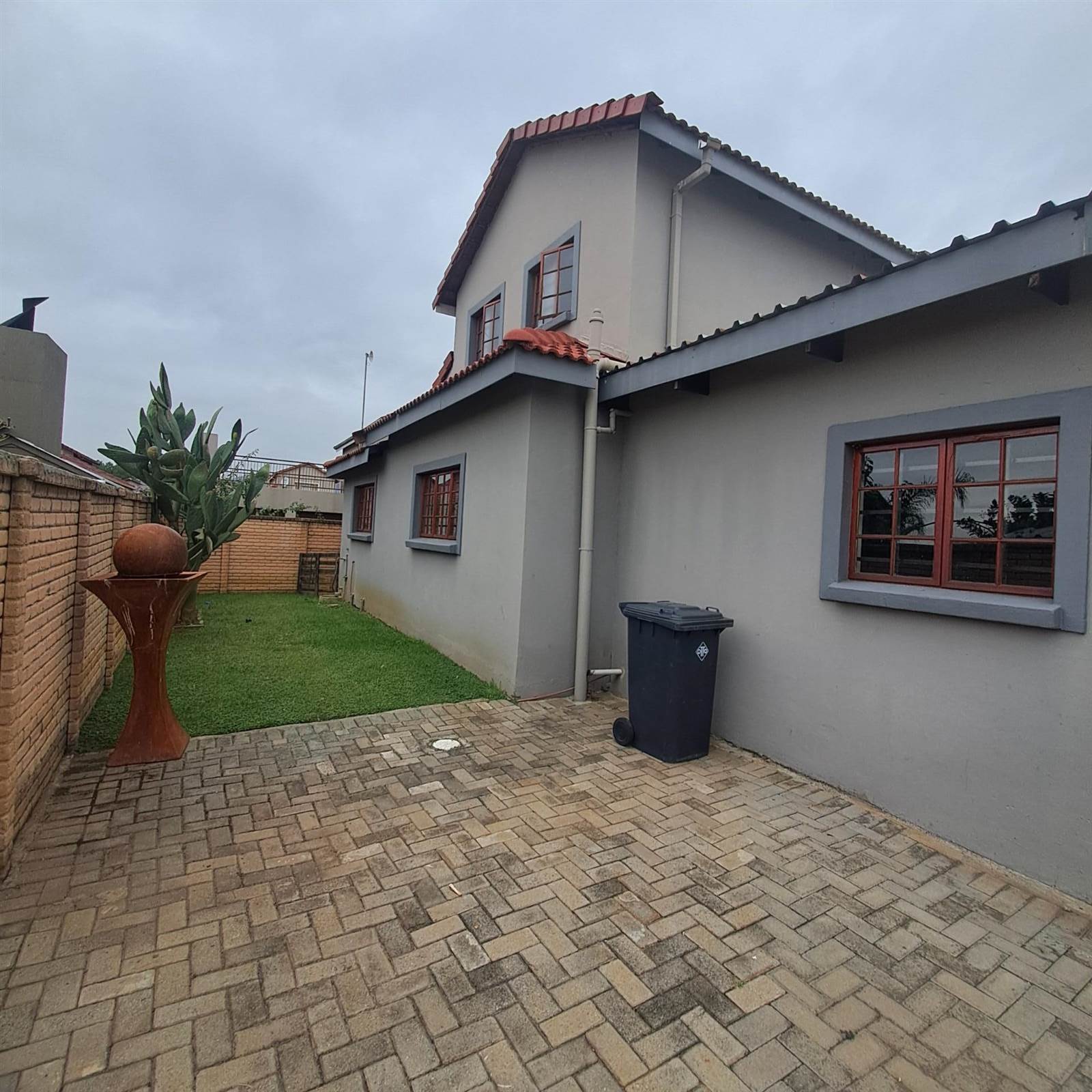 3 Bed Townhouse in Waterkloof photo number 28
