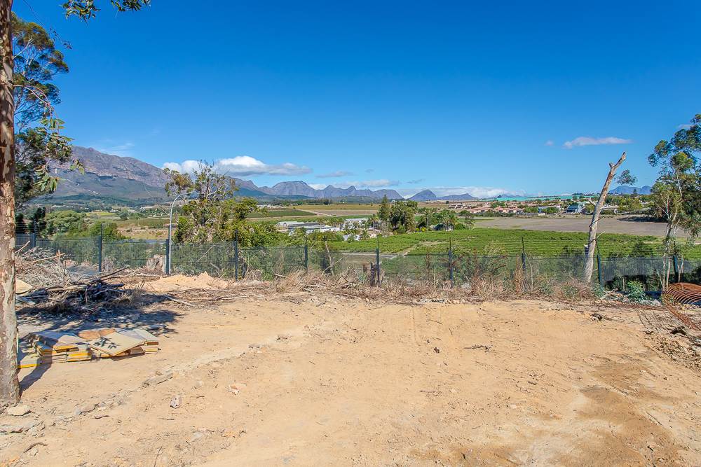 315 m² Land available in Berg En Dal photo number 1