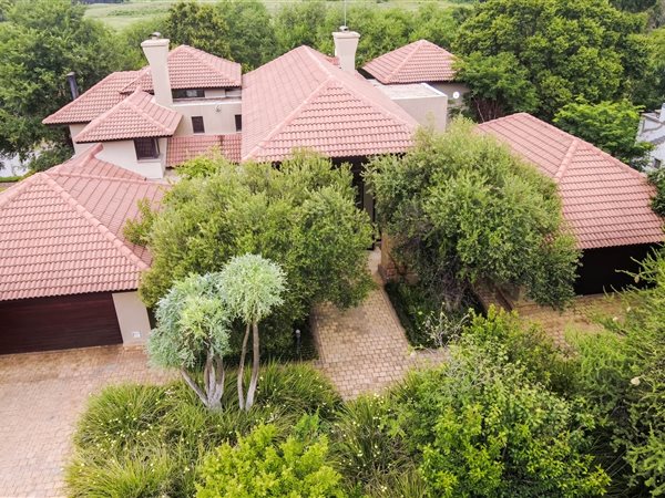 5 Bed House in Magalies Golf Estate