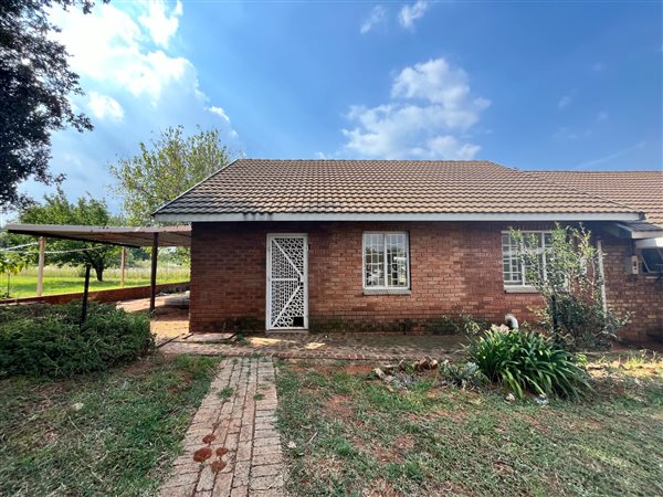 1 Bed Garden Cottage in Olifantsfontein