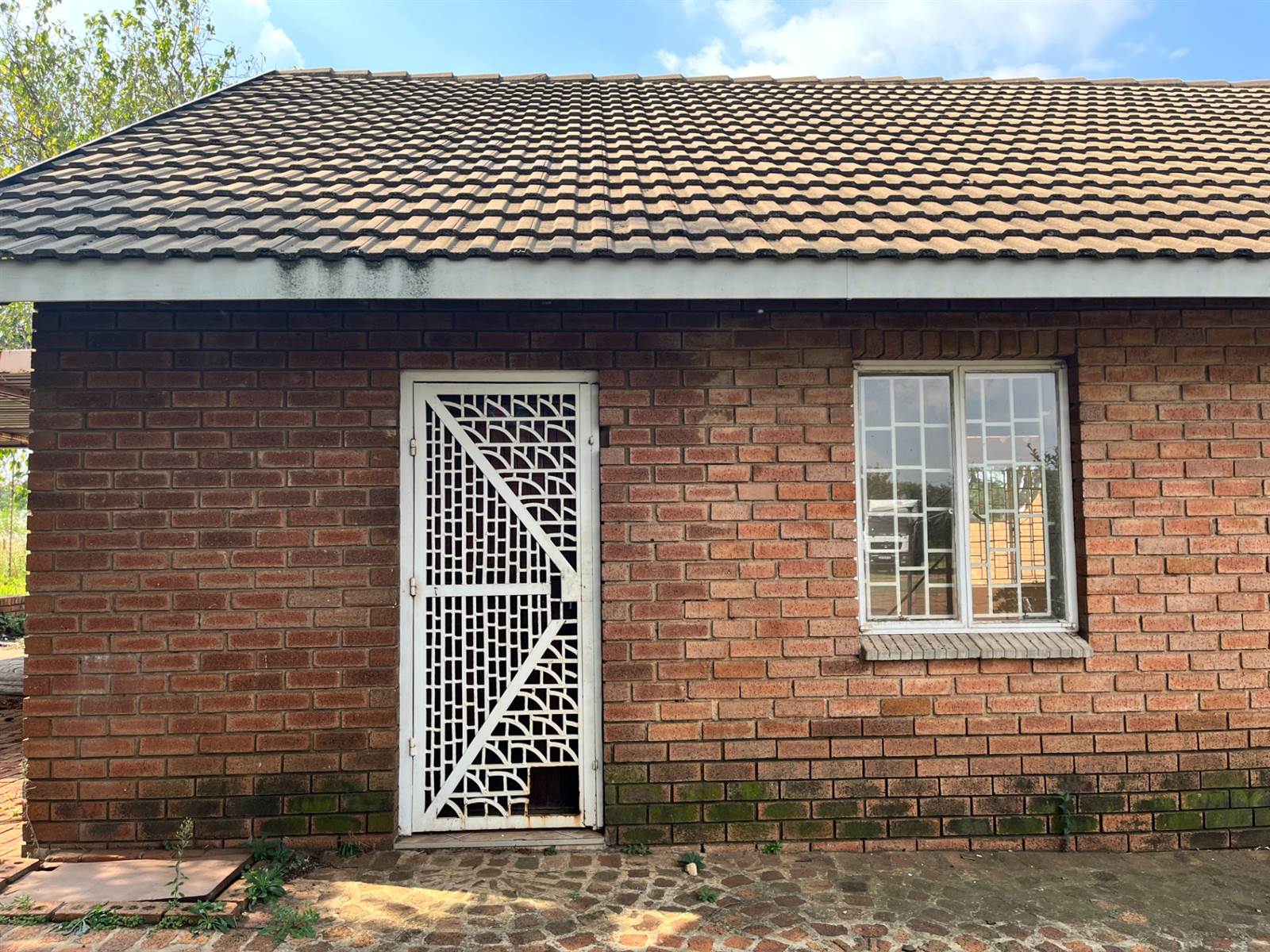 1 Bed Garden Cottage in Olifantsfontein photo number 2
