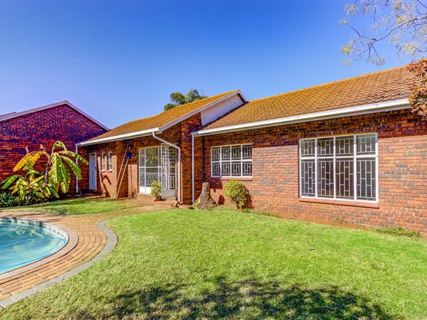 2 Bedroom Townhouse 2 Bedroom Townhouse