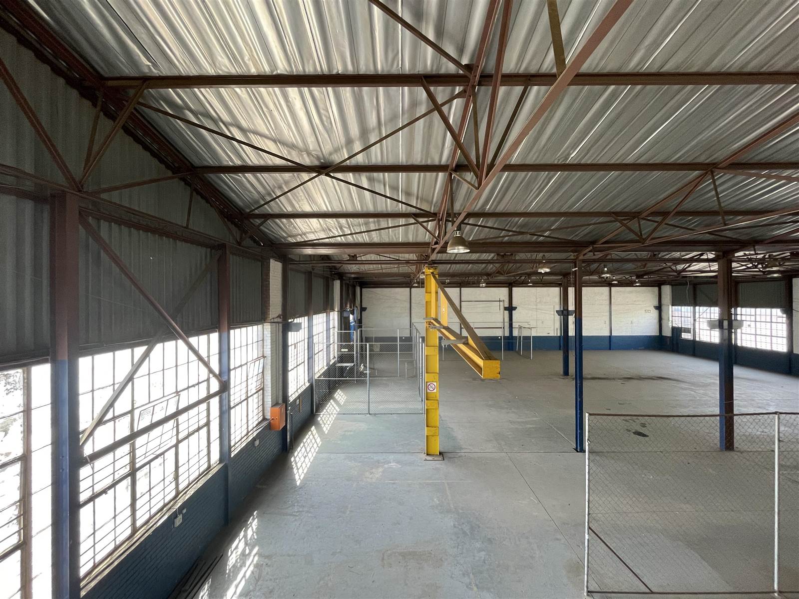 1631  m² Industrial space in Denver photo number 3