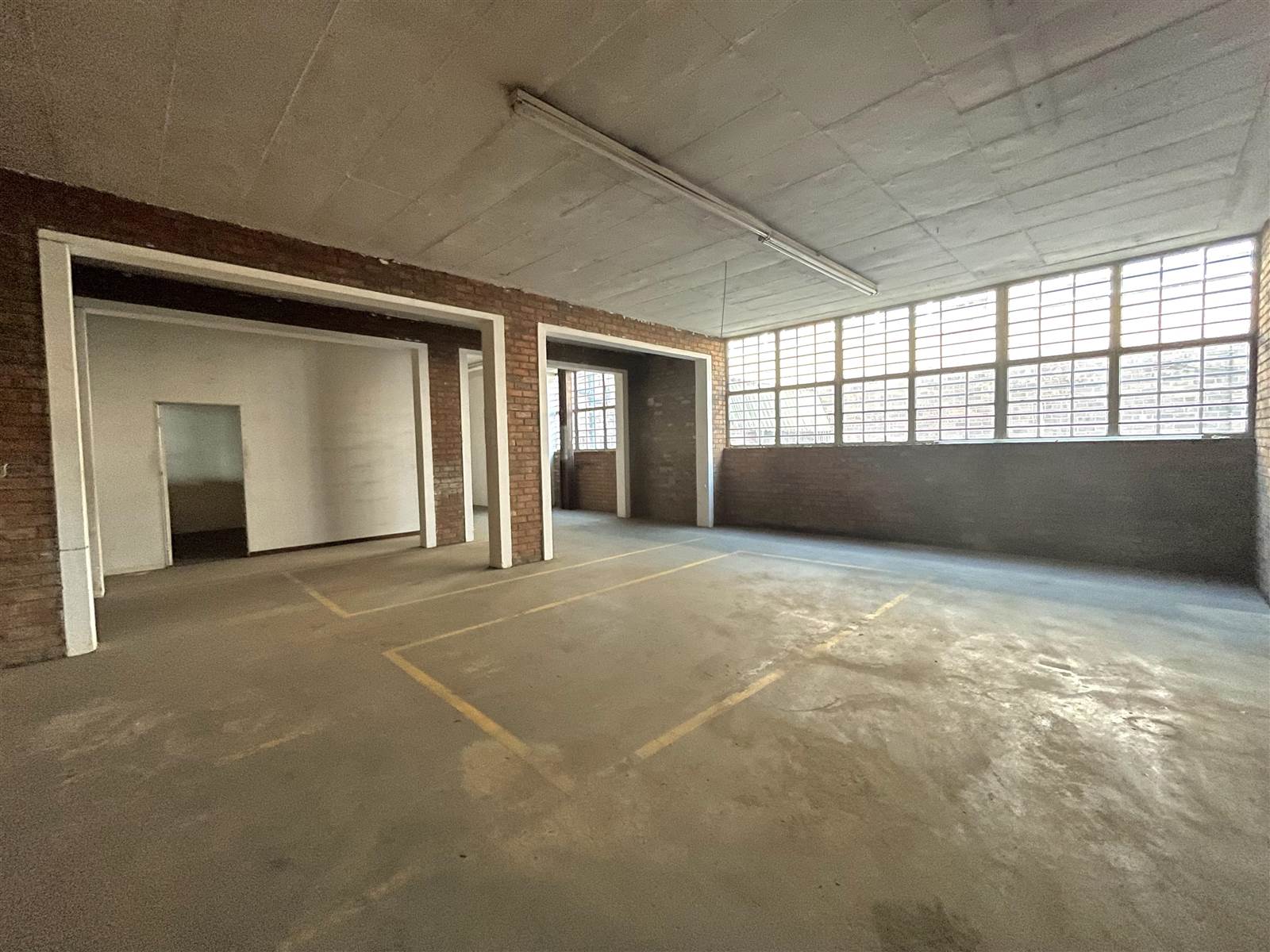 1631  m² Industrial space in Denver photo number 20