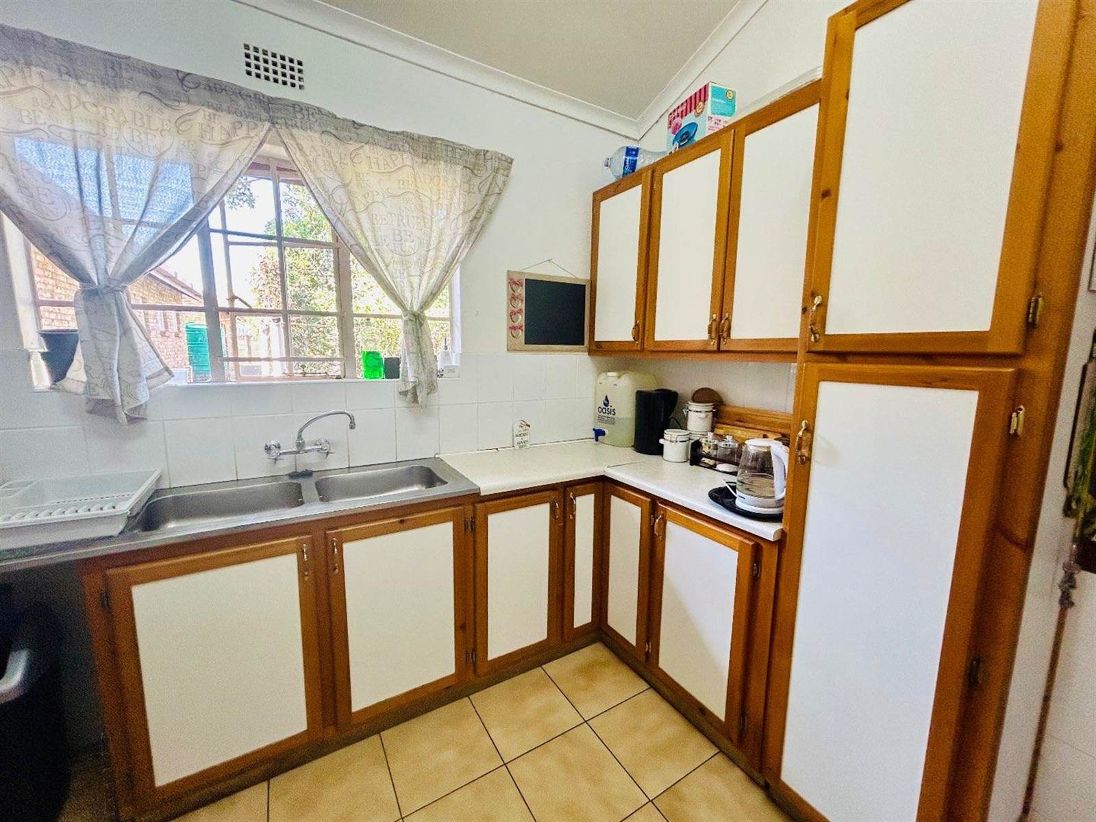 3 Bed Townhouse in Vryheid photo number 4