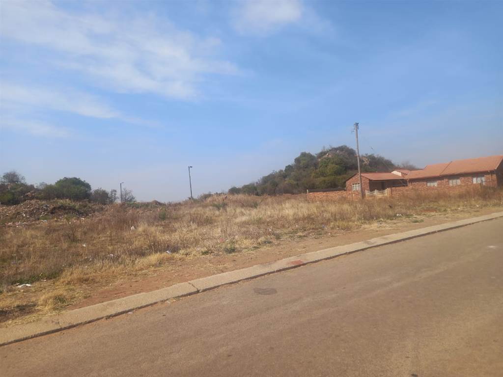 2960 m² Land available in Ikageng photo number 2