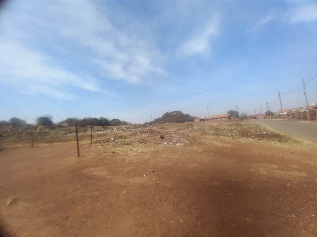 2960 m² Land available in Ikageng photo number 9