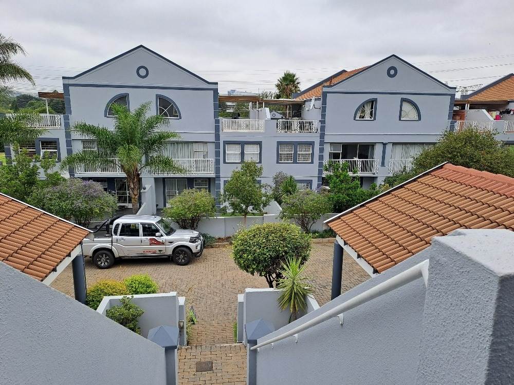 3 Bed Townhouse in Morninghill photo number 1