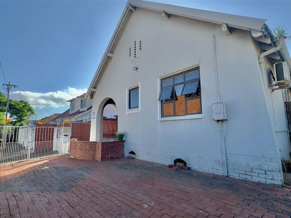 3 Bedroom House 3 Bedroom House