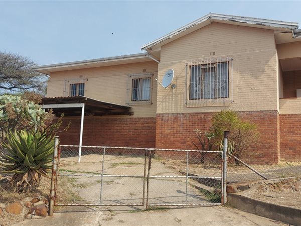 3 Bedroom House 3 Bedroom House
