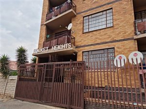 2 Bed Apartment in Troyeville