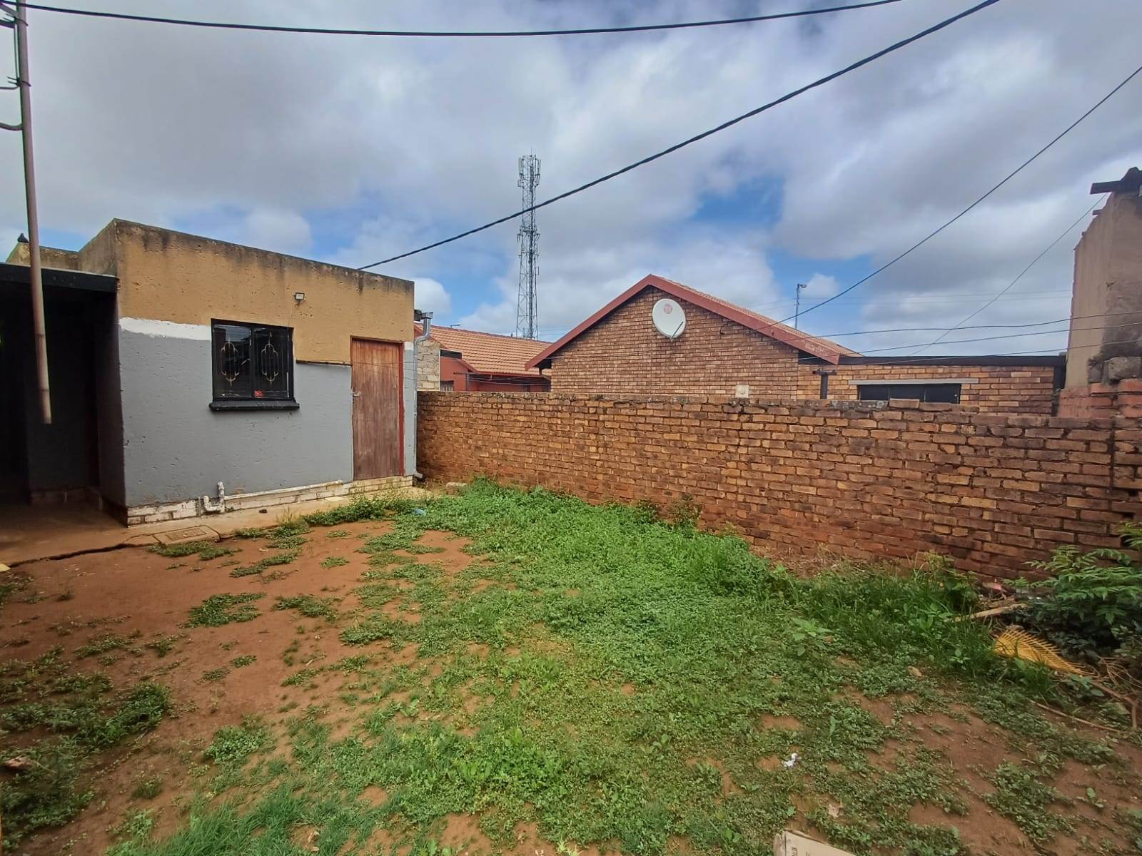 2 Bed House in Mamelodi East photo number 18