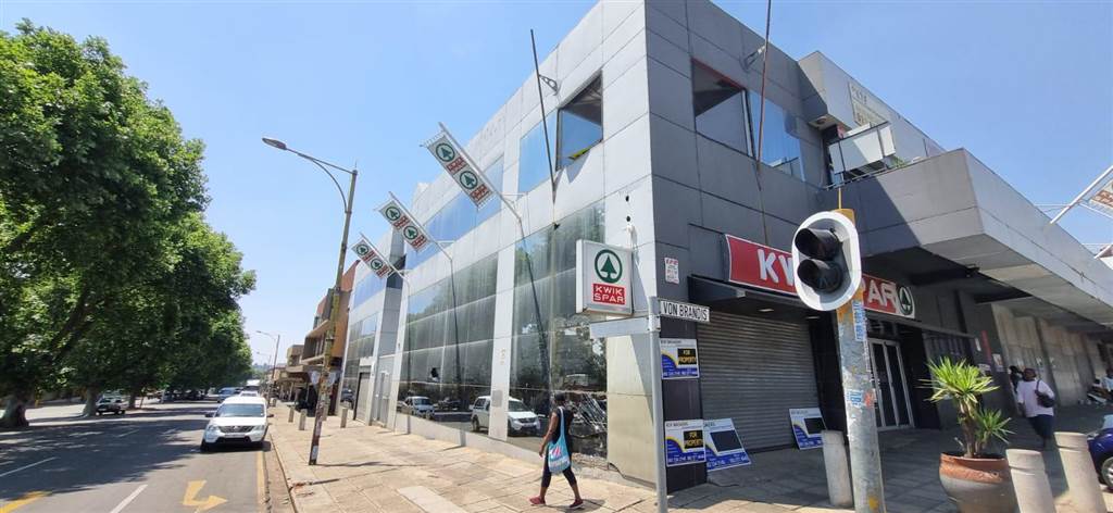 950  m² Commercial space in Krugersdorp Central photo number 3