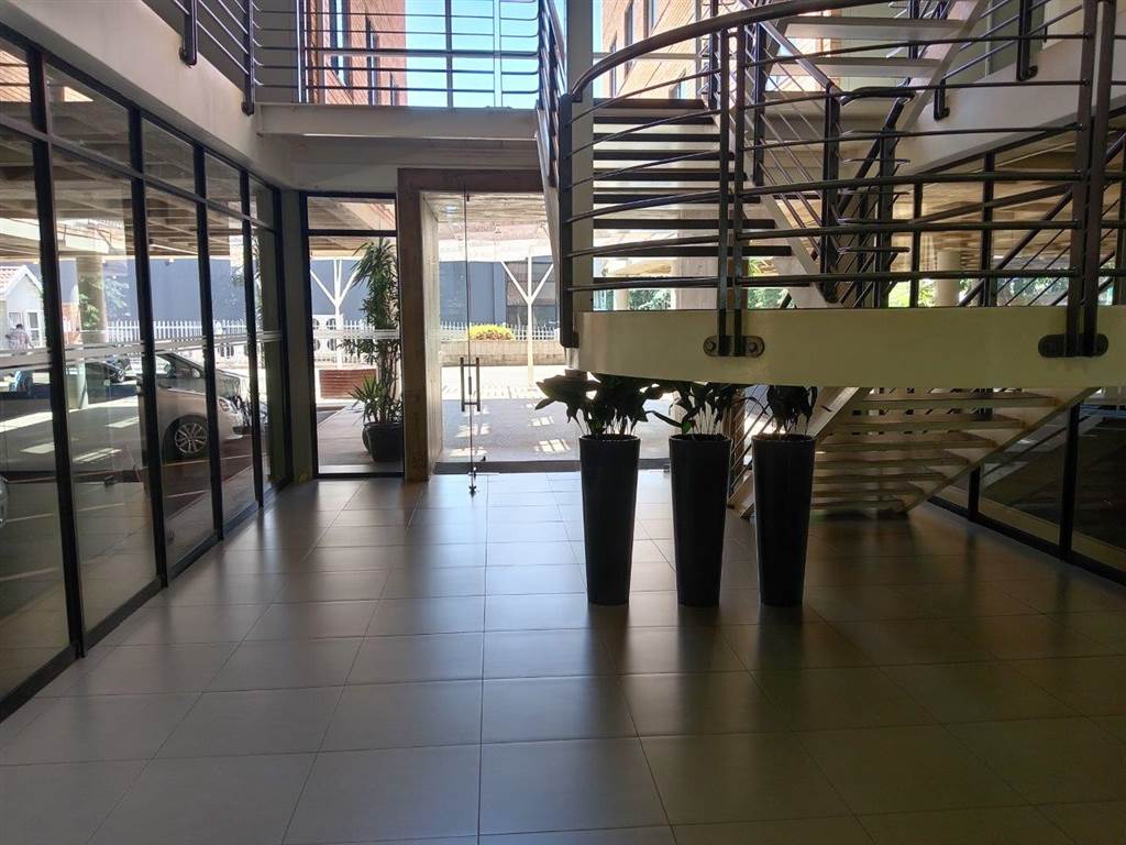 12  m² Commercial space in Umhlanga Ridge photo number 4