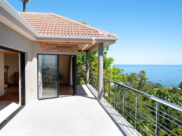 4 Bed House in Bantry Bay
