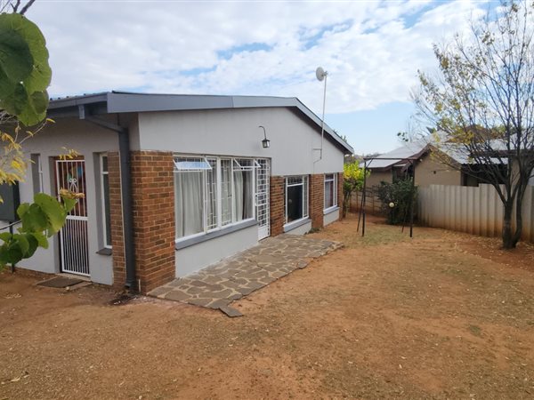 3 Bedroom House 3 Bedroom House
