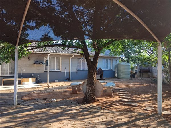 3 Bedroom House 3 Bedroom House
