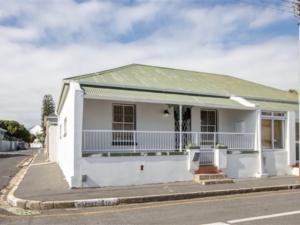 2 Bedroom House 2 Bedroom House
