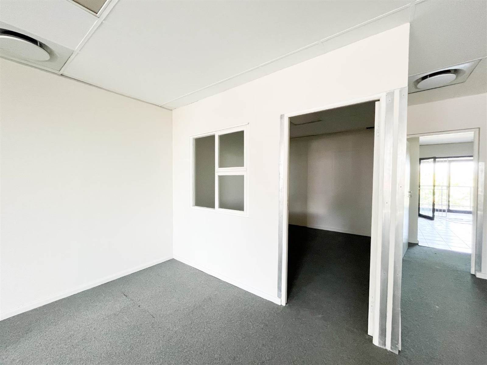 249  m² Office Space in Tyger Valley photo number 15