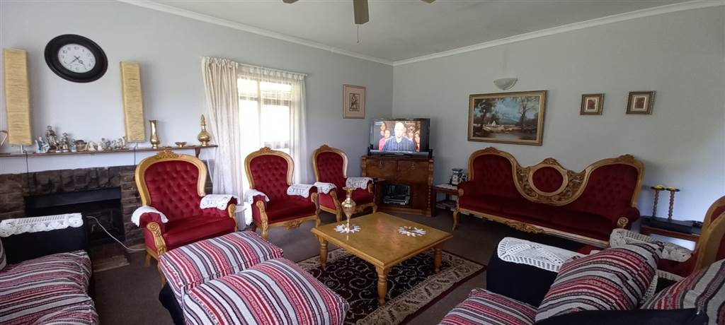 4 Bed House in Harrismith photo number 6