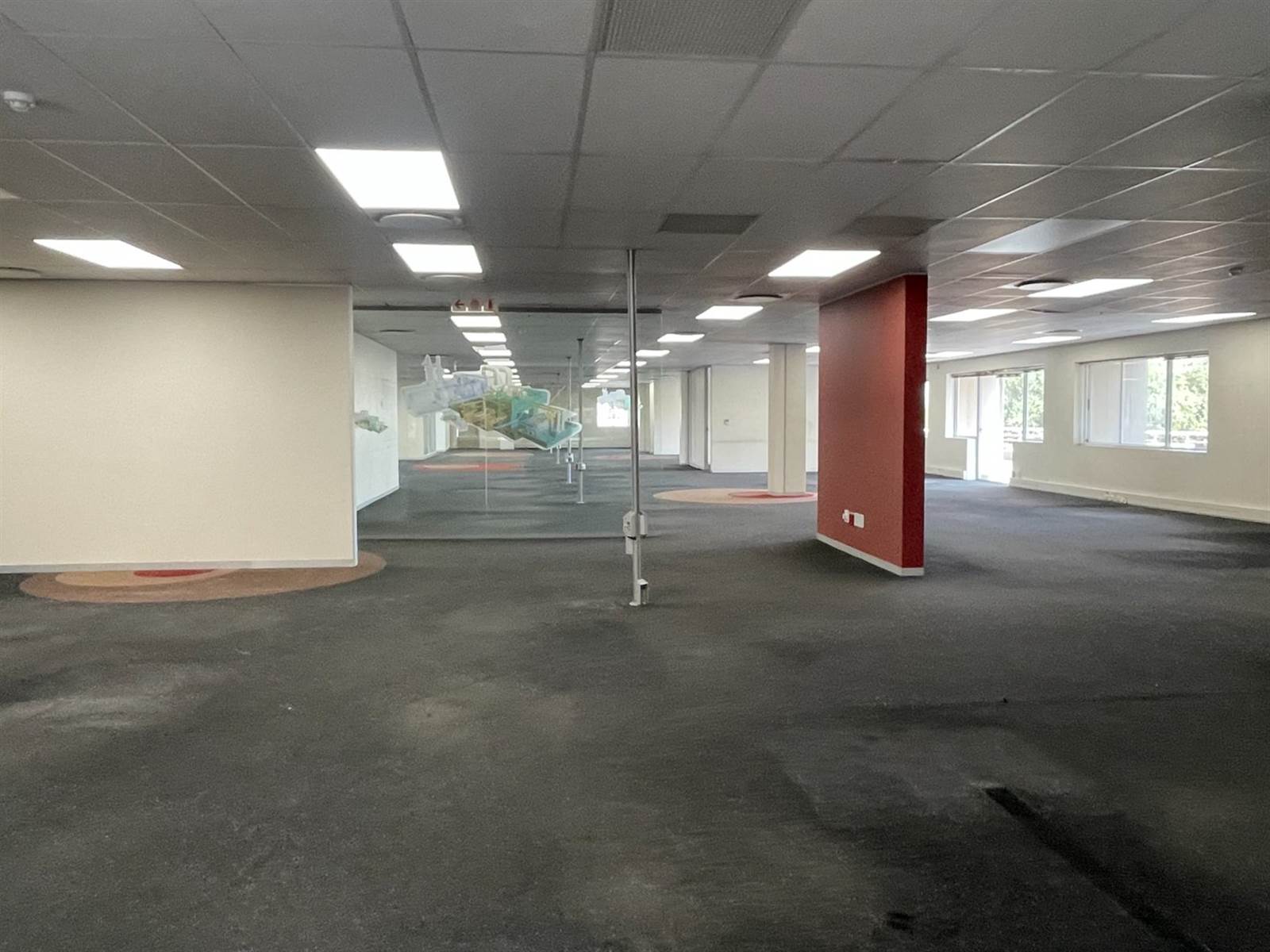 1638  m² Commercial space in Woodmead photo number 1